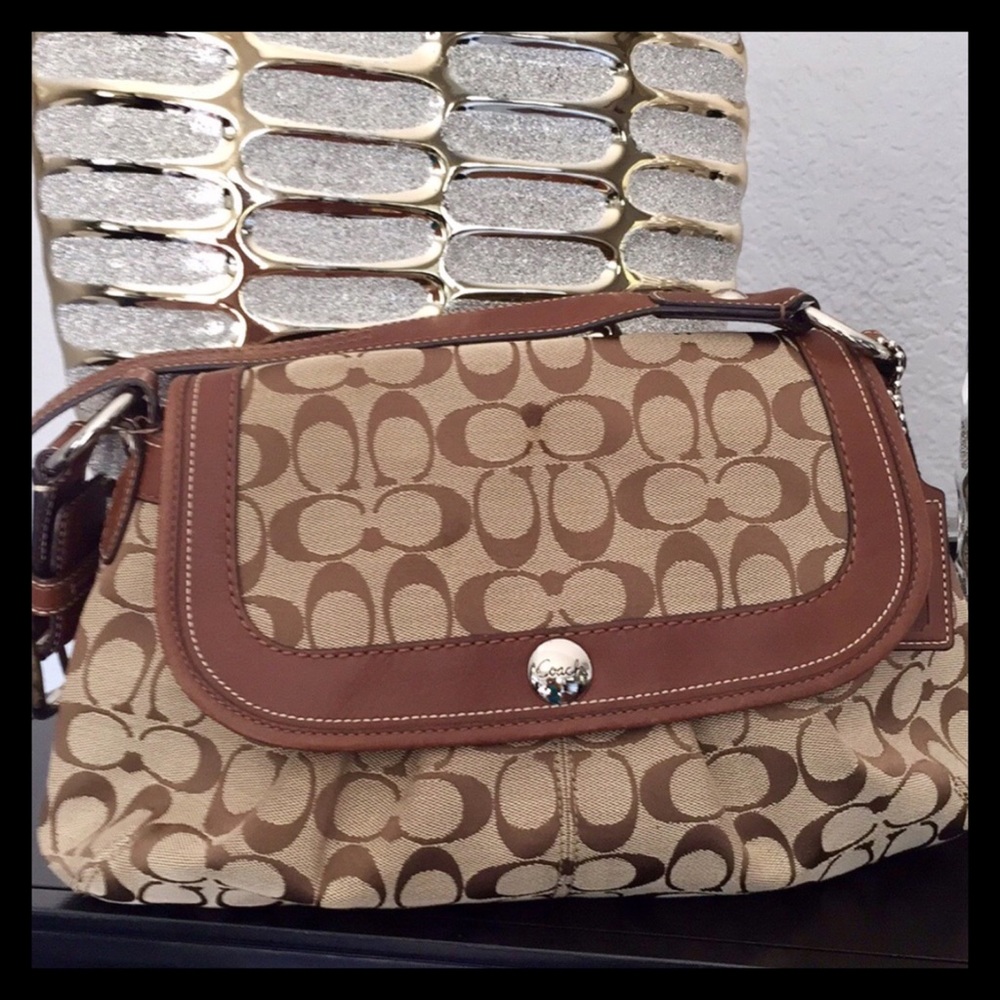 Signature Coach Purse - Picture 1 of 6